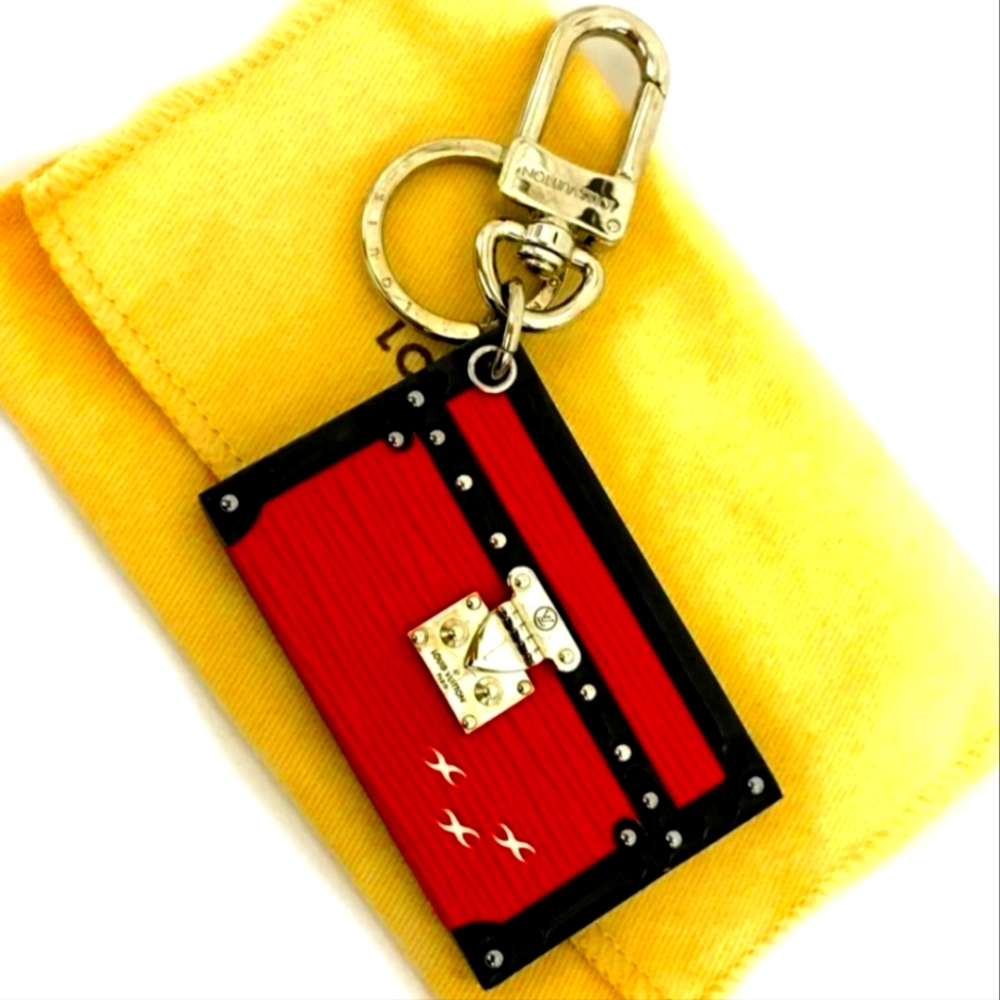 LOUIS VUITTON EPI PETIT MARU KEY RING CHARM/1A0150